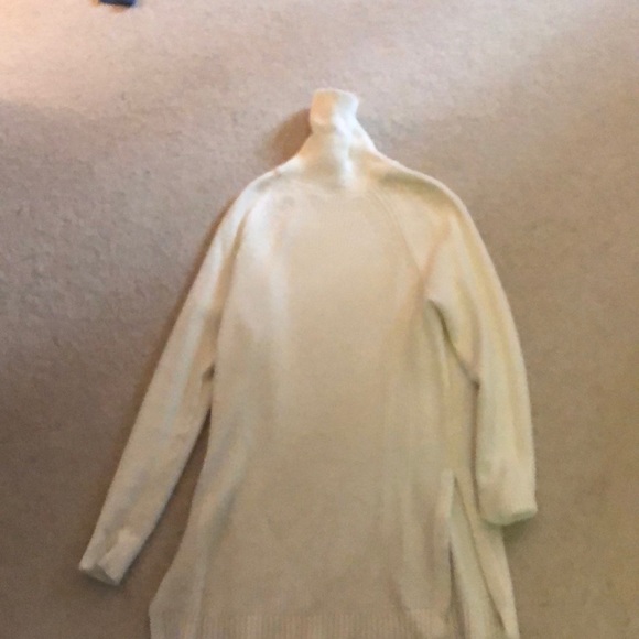 turtleneck sweater - Picture 1 of 1